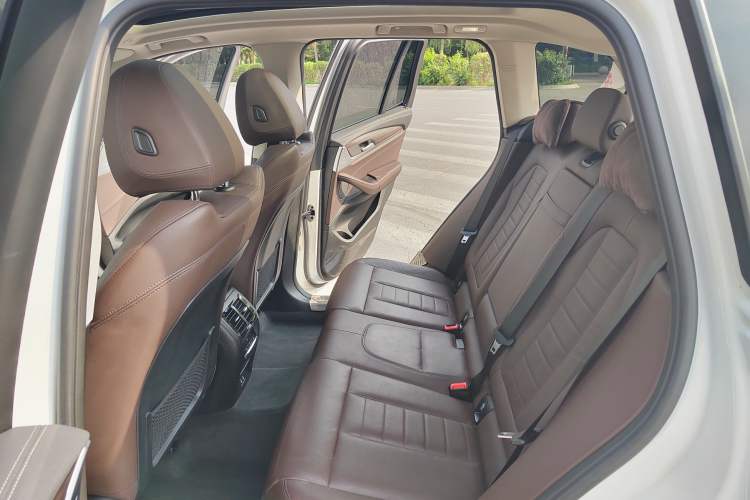 Used BMW X3 2021 xDrive28i Luxury Package Interior 7