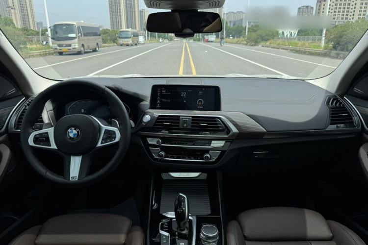 Used BMW X3 2021 xDrive28i M Sport Package Interior 8