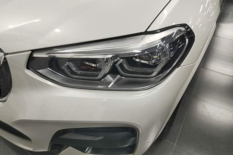 Used BMW X3 2021 Restyled xDrive30i Leading Edition M Sport Package Left Front Headlight