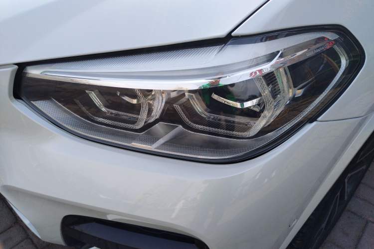 Used BMW X3 2021 xDrive30i Luxury Model with M Sport Package Left Front Headlight