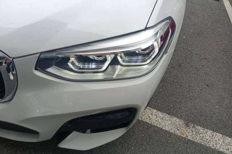 Used BMW X3 2021 xDrive30i Luxury Model with M Sport Package Left Front Headlight
