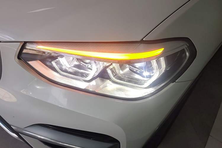 Used BMW X3 2021 xDrive28i Luxury Package Left Front Headlight