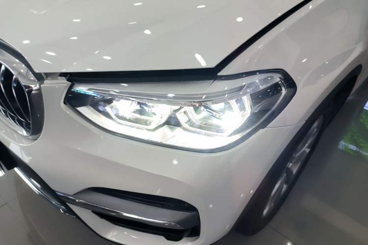 Used BMW X3 2021 xDrive25i Luxury Package Left Front Headlight