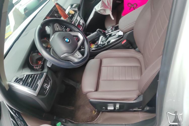 Used BMW X3 2021 xDrive25i Luxury Package Left Front Seat