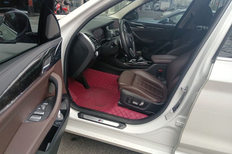Used BMW X3 2021 xDrive30i Luxury Model with M Sport Package Left Front Seat