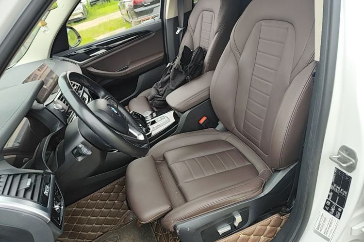 Used BMW X3 2021 xDrive25i Luxury Package Left Front Seat