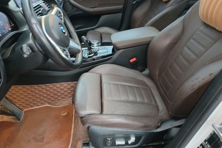 Used BMW X3 2021 xDrive30i Luxury Model with M Sport Package Left Front Seat
