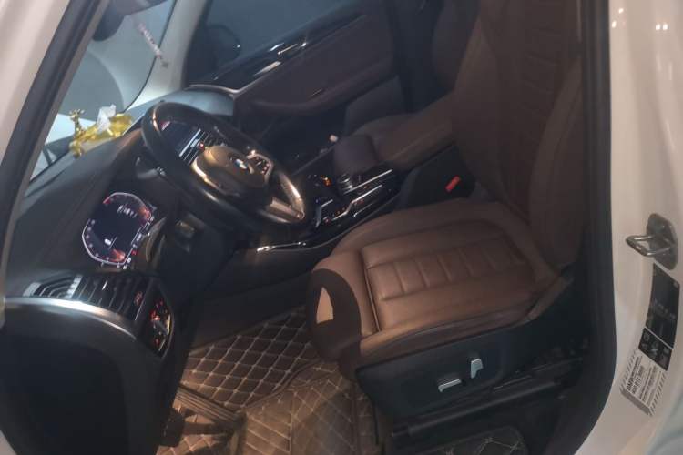 Used BMW X3 2021 Restyled xDrive25i M Sport Package Left Front Seat