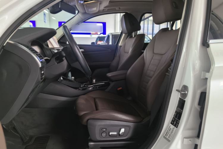Used BMW X3 2021 xDrive28i Luxury Package Left Front Seat