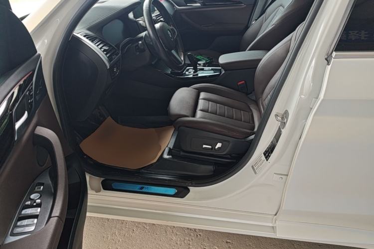 Used BMW X3 2021 Restyled xDrive25i M Sport Package Left Front Seat