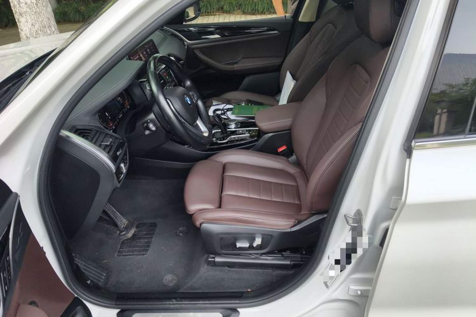 Used BMW X3 2021 xDrive25i Luxury Package Left Front Seat