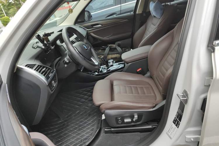Used BMW X3 2021 xDrive28i Luxury Package Left Front Seat