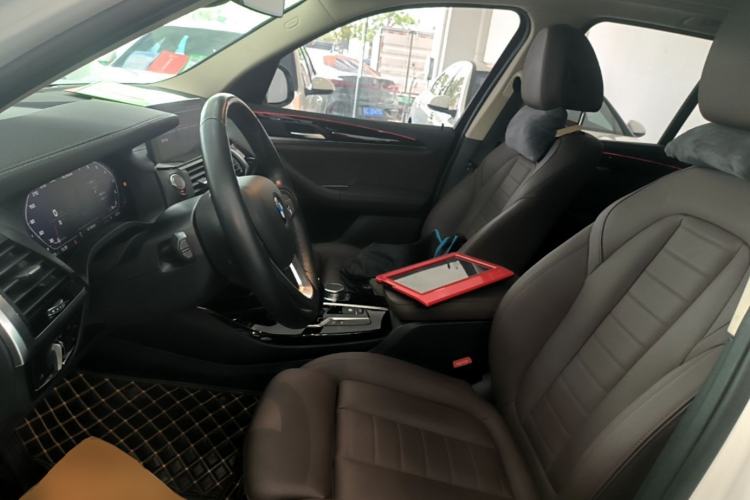 Used BMW X3 2021 xDrive25i Luxury Package Left Front Seat
