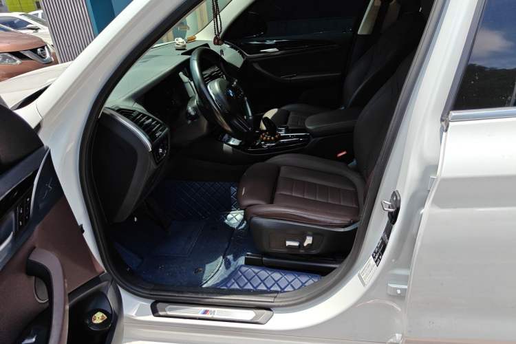 Used BMW X3 2021 xDrive25i M Sport Package Left Front Seat