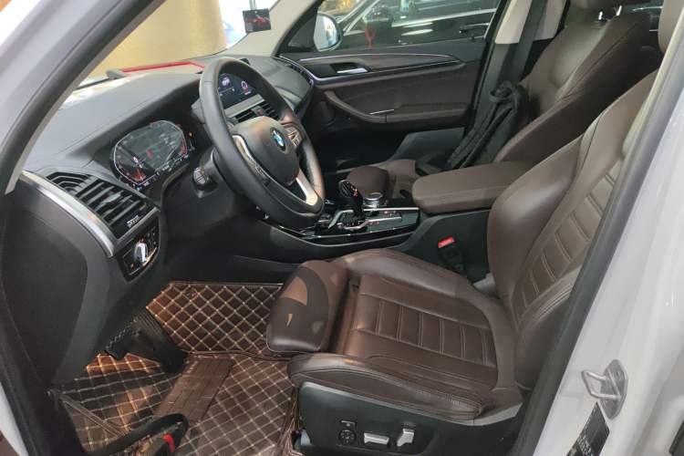 Used BMW X3 2021 xDrive28i Luxury Package Left Front Seat