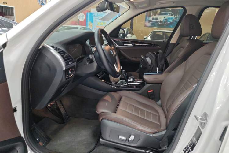 Used BMW X3 2021 xDrive25i Luxury Package Left Front Seat