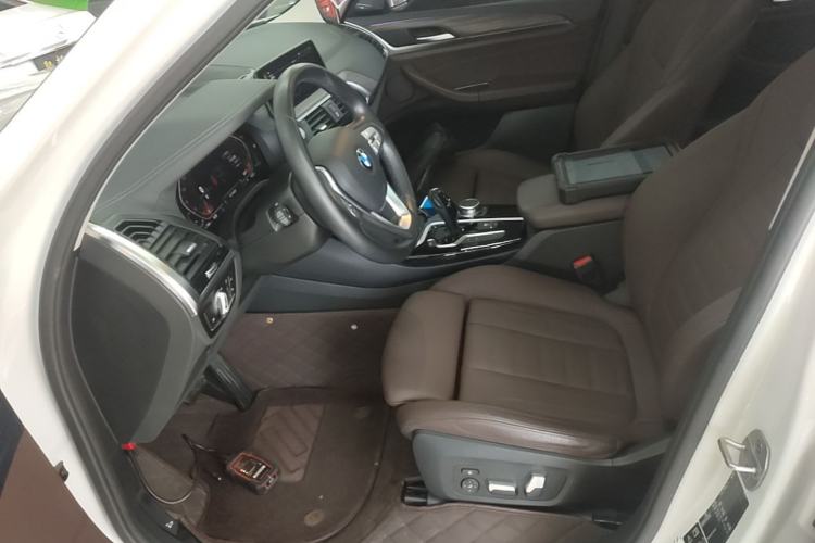 Used BMW X3 2021 xDrive28i Luxury Package Left Front Seat