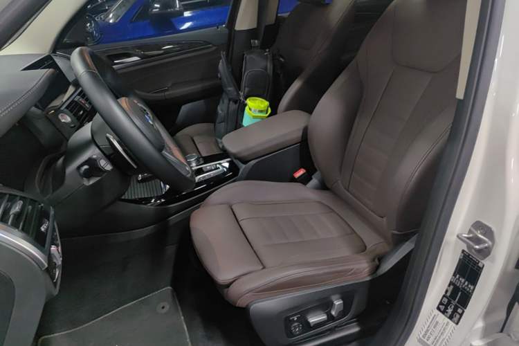 Used BMW X3 2021 Restyled xDrive30i Leading Edition M Sport Package Left Front Seat