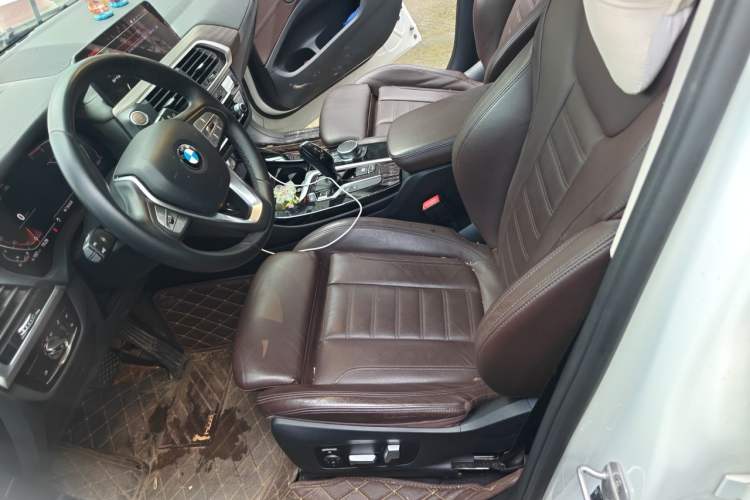 Used BMW X3 2021 xDrive28i Luxury Package Left Front Seat