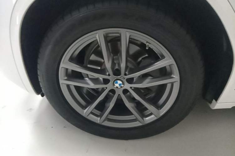 Used BMW X3 2021 Facelift xDrive28i M Sport Package Left Front Wheel Hub