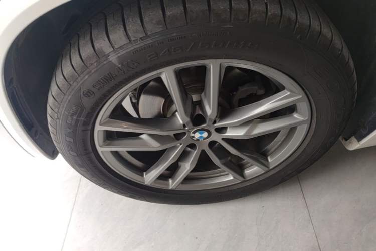 Used BMW X3 2021 xDrive28i M Sport Package Left Front Wheel Hub
