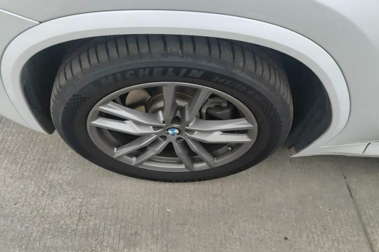 Used BMW X3 2021 xDrive28i M Sport Package Left Front Wheel Hub