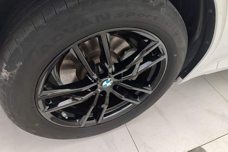 Used BMW X3 2021 Facelift xDrive28i M Sport Package Left Front Wheel Hub