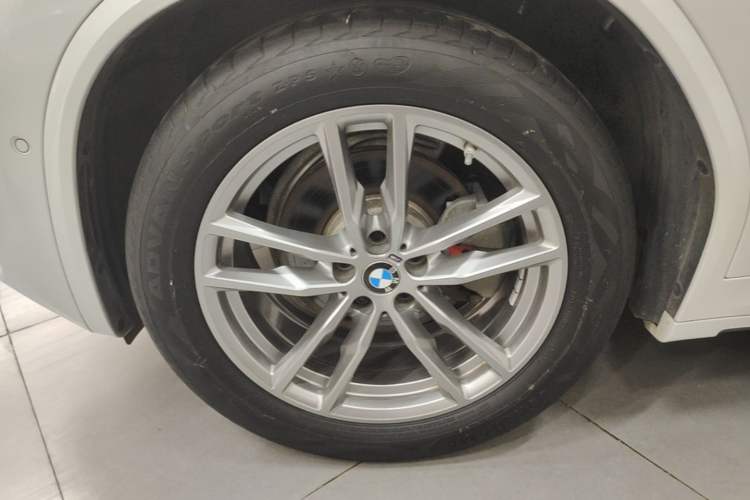 Used BMW X3 2021 Facelift xDrive28i M Sport Package Left Front Wheel Hub