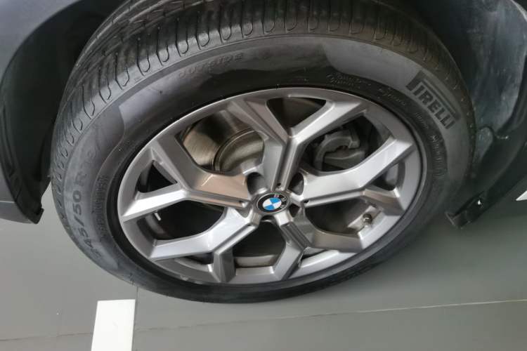 Used BMW X3 2021 Facelift xDrive28i Luxury Package Left Front Wheel Hub