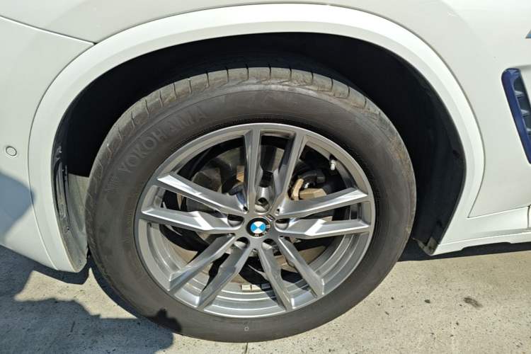 Used BMW X3 2021 xDrive28i M Sport Package Left Front Wheel Hub