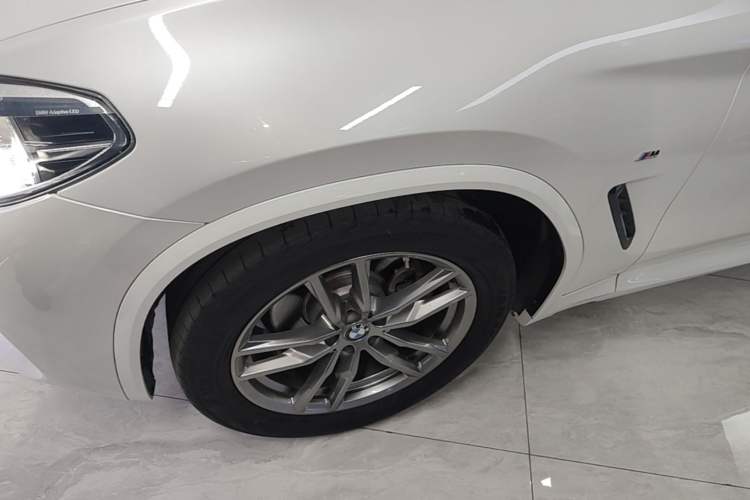 Used BMW X3 2021 xDrive25i M Sport Package Left Front Wheel Hub