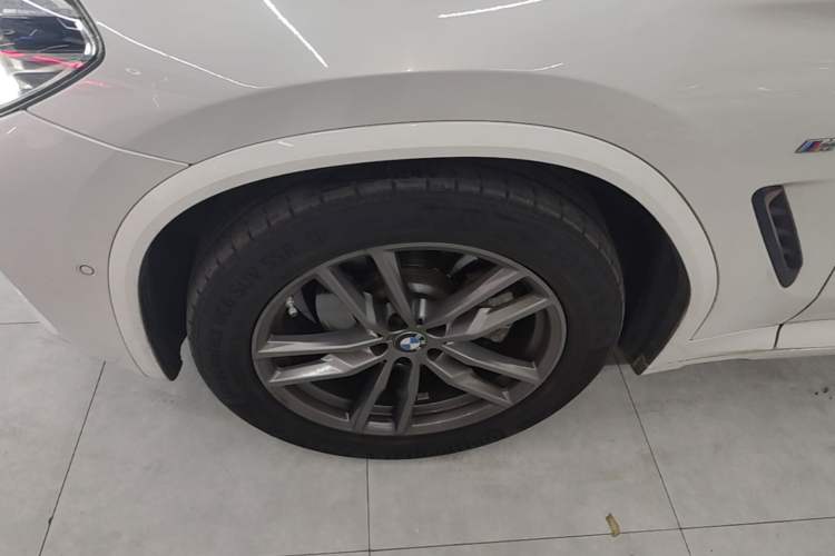 Used BMW X3 2021 xDrive28i M Sport Package Left Front Wheel Hub