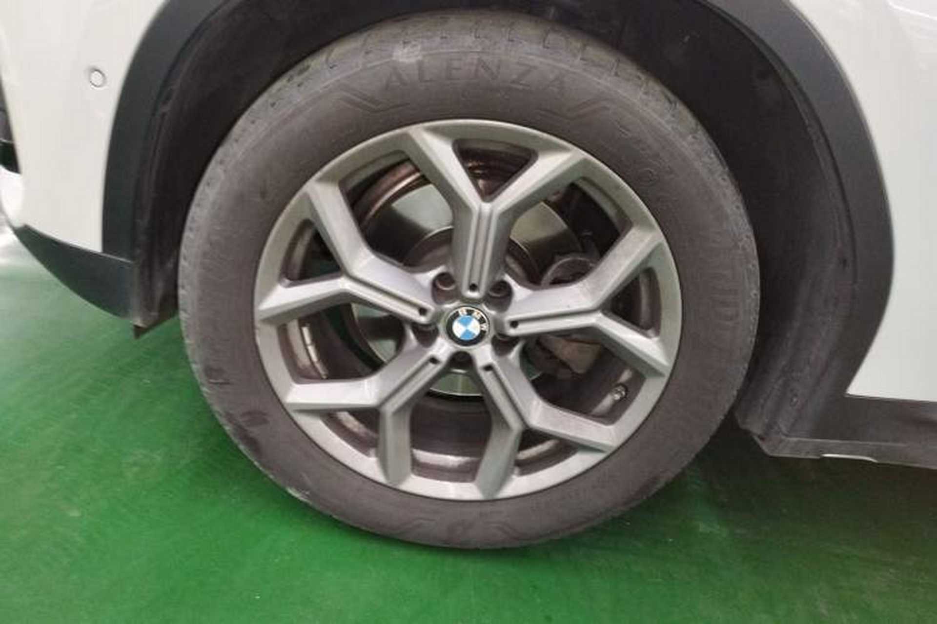 Used BMW X3 2021 xDrive28i Luxury Package Left Front Wheel Hub