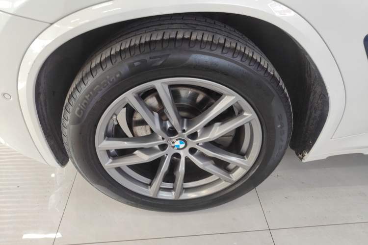 Used BMW X3 2021 xDrive28i M Sport Package Left Front Wheel Hub