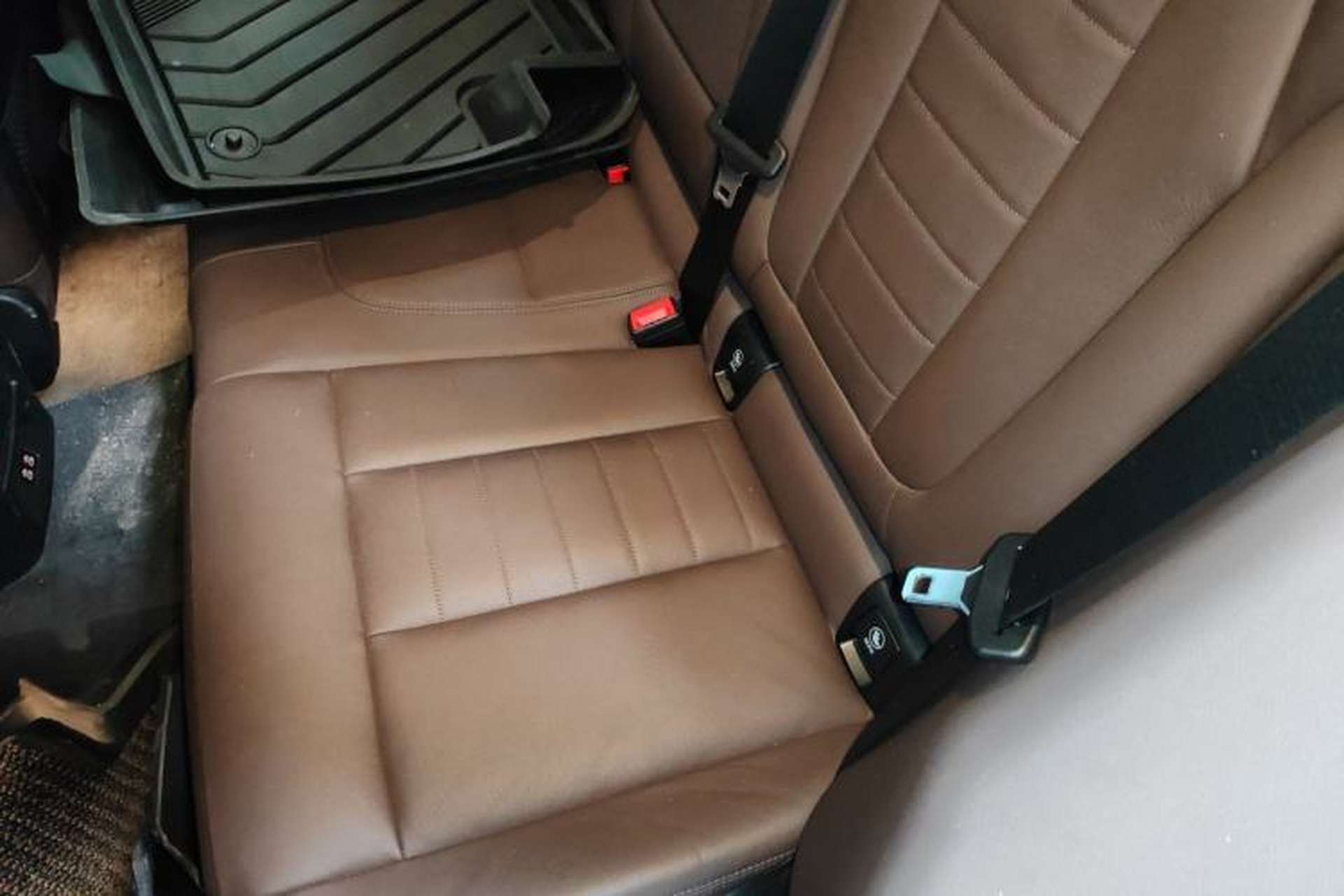 Used BMW X3 2021 xDrive30i Luxury Model with M Sport Package Left Rear Seat