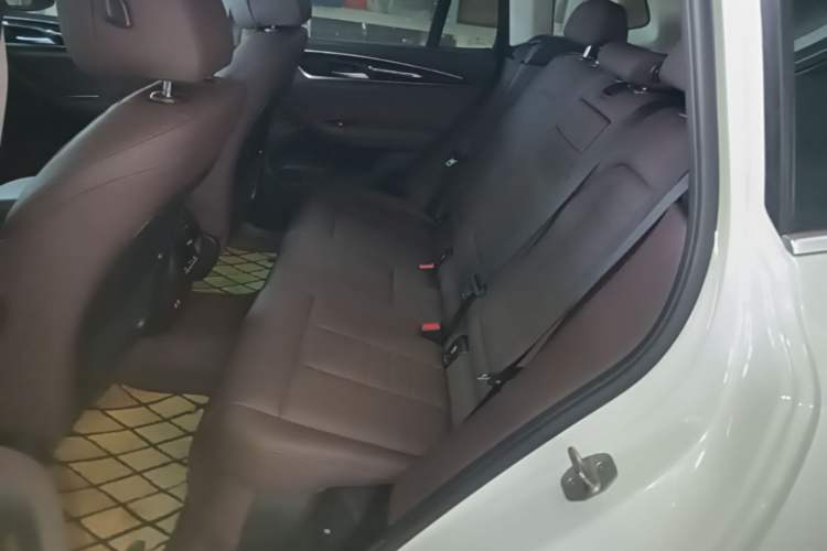Used BMW X3 2021 xDrive25i M Sport Package Left Rear Seat