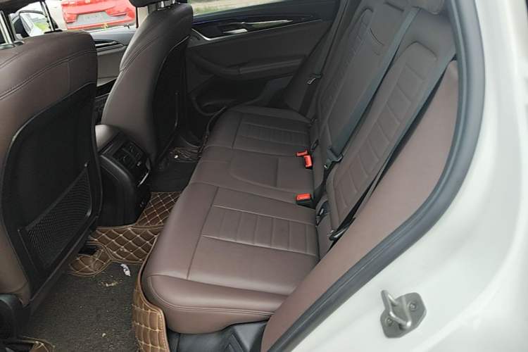 Used BMW X3 2021 xDrive25i Luxury Package Left Rear Seat