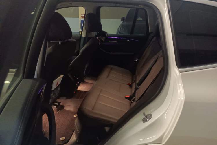 Used BMW X3 2021 xDrive25i Luxury Package Left Rear Seat