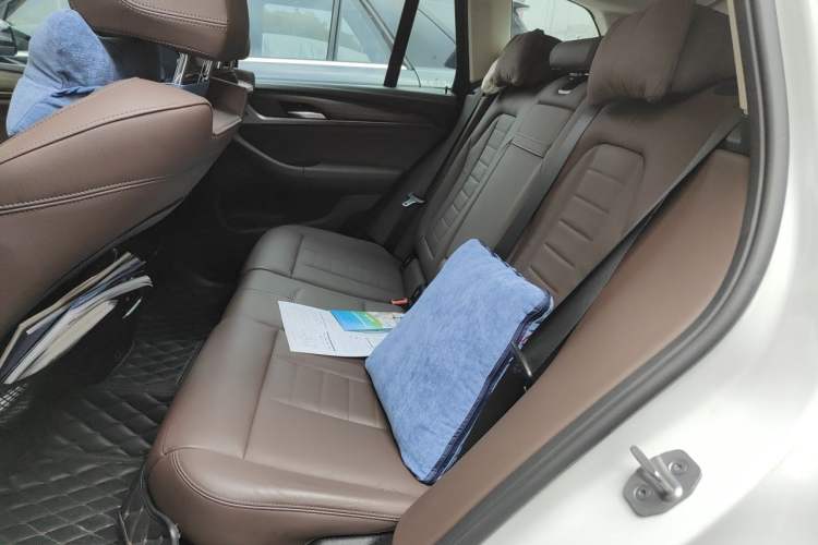 Used BMW X3 2021 xDrive28i Luxury Package Left Rear Seat