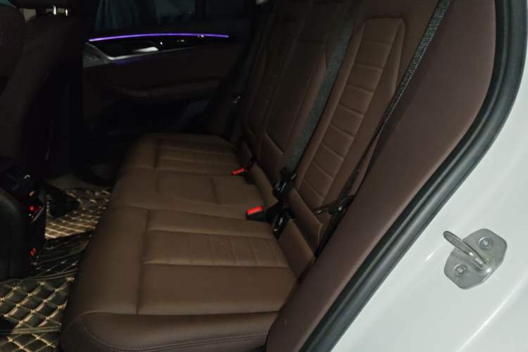 Used BMW X3 2021 xDrive25i Luxury Package Left Rear Seat