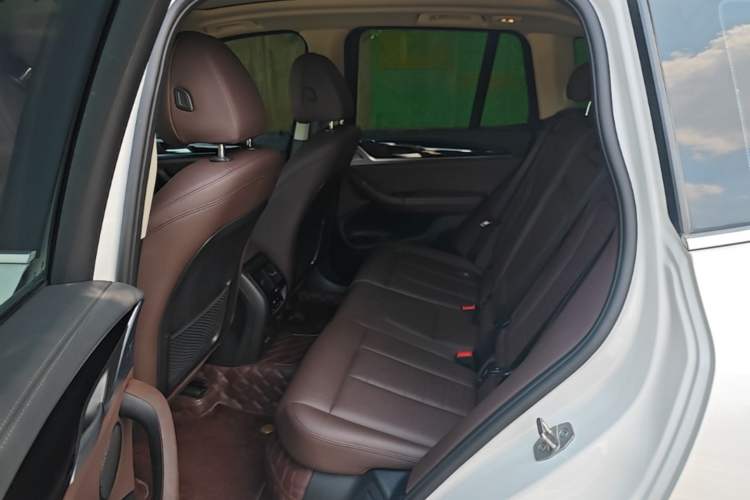 Used BMW X3 2021 Restyled xDrive25i M Sport Package Left Rear Seat