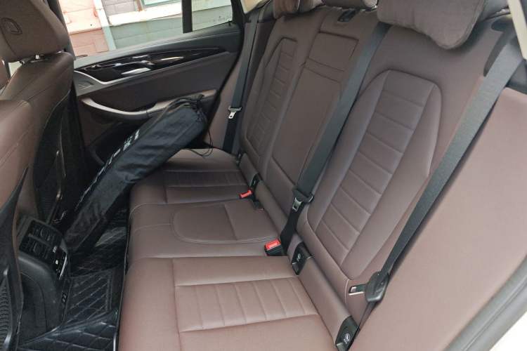 Used BMW X3 2021 xDrive25i Luxury Package Left Rear Seat