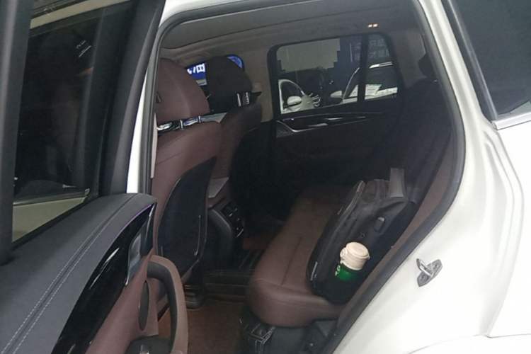 Used BMW X3 2021 xDrive25i M Sport Package Left Rear Seat