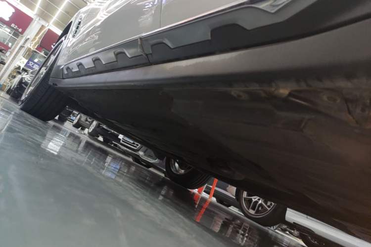 Used BMW X3 2021 xDrive28i Luxury Package Left Side Sill