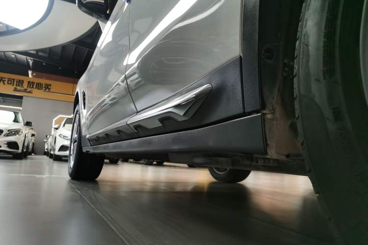 Used BMW X3 2021 Facelift xDrive28i Luxury Package Left Side Sill