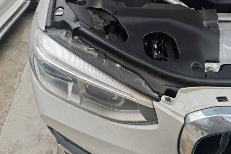 Used BMW X3 2021 xDrive28i Luxury Package Right Front Headlight