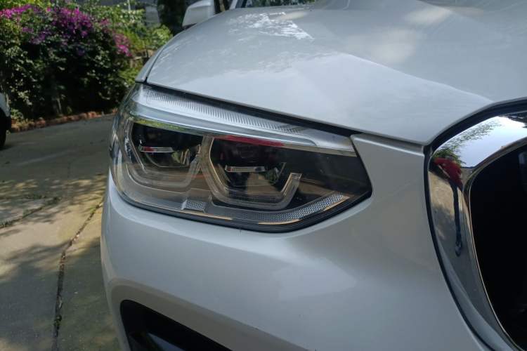 Used BMW X3 2021 xDrive30i Luxury Model with M Sport Package Right Front Headlight