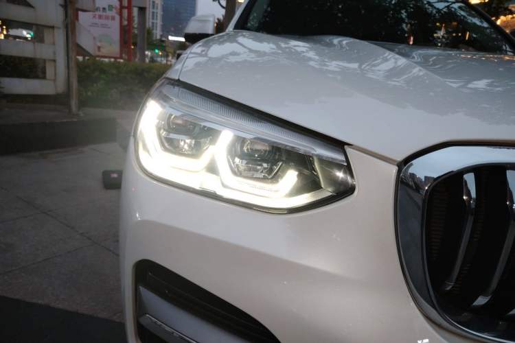Used BMW X3 2021 xDrive28i Luxury Package Right Front Headlight