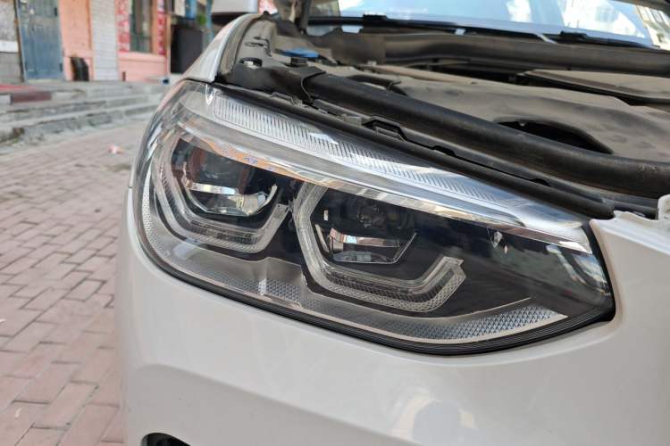 Used BMW X3 2021 xDrive25i Luxury Package Right Front Headlight