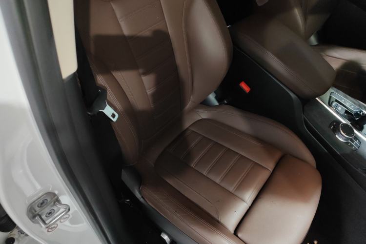 Used BMW X3 2021 xDrive30i Luxury Model with M Sport Package Right Front Seat